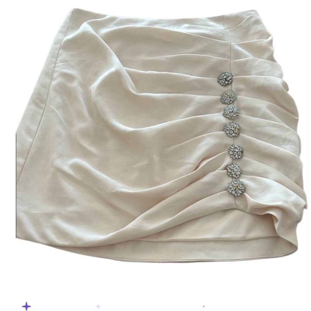 DO+BE Cream Mini Skirt- rhinestone button Embellishments small new without tags